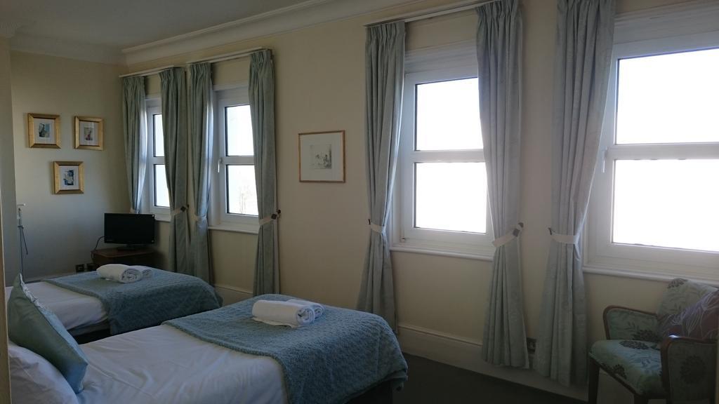 Bed and Breakfast 17 Wilmington Square à Tournoi d'Tournoi d'Eastbourne Chambre photo
